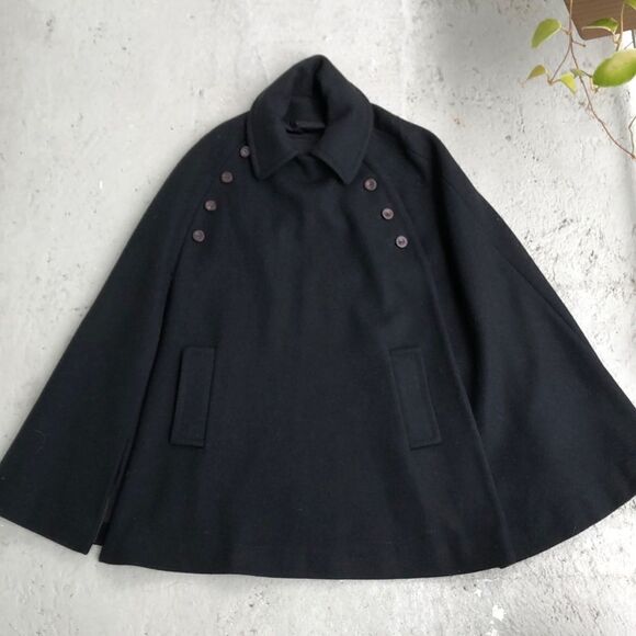 Double breasted cloak   - Picture 1 of 5